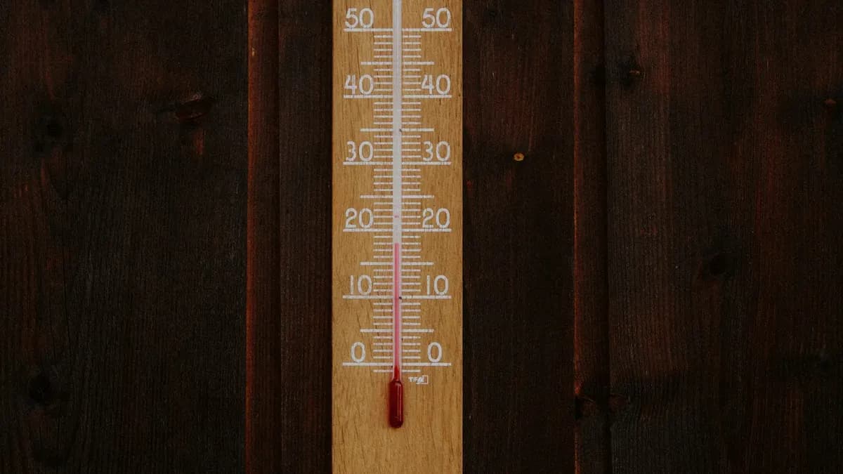 Featured image for Fahrenheit to Celsius: Formula, Conversion Chart, and Worked Examples
