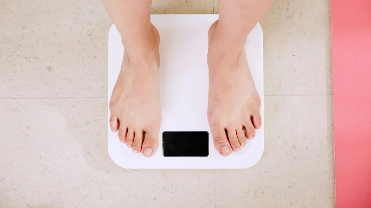 Featured image for How to Calculate BMI (Body Mass Index), With the Formula and Examples