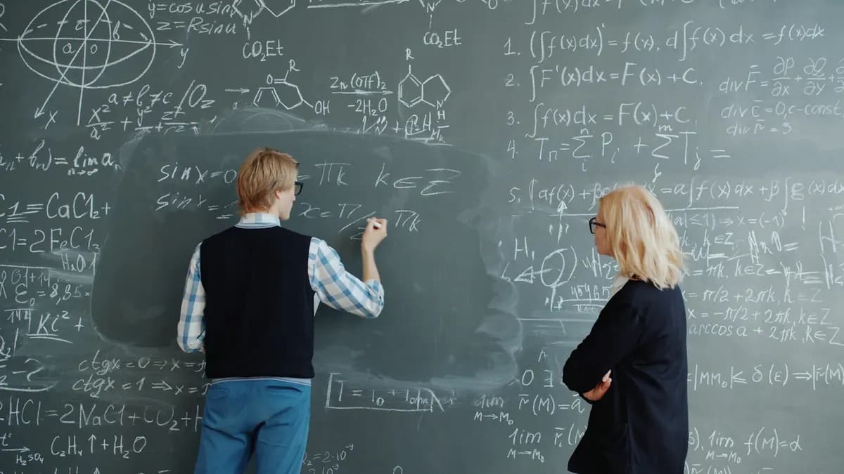 Featured image for How to Find a Square Root Without a Calculator