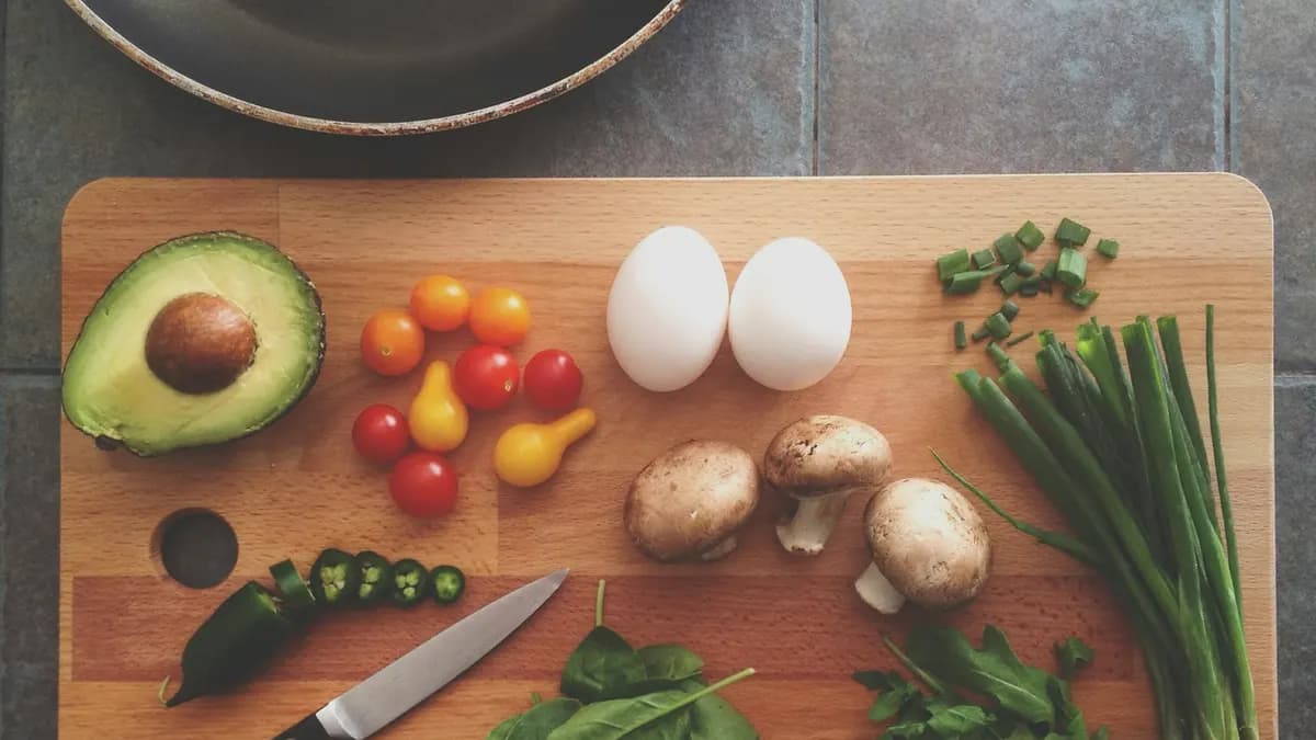 Featured image for Macros for Weight Loss: How to Set Protein, Carbs, and Fat